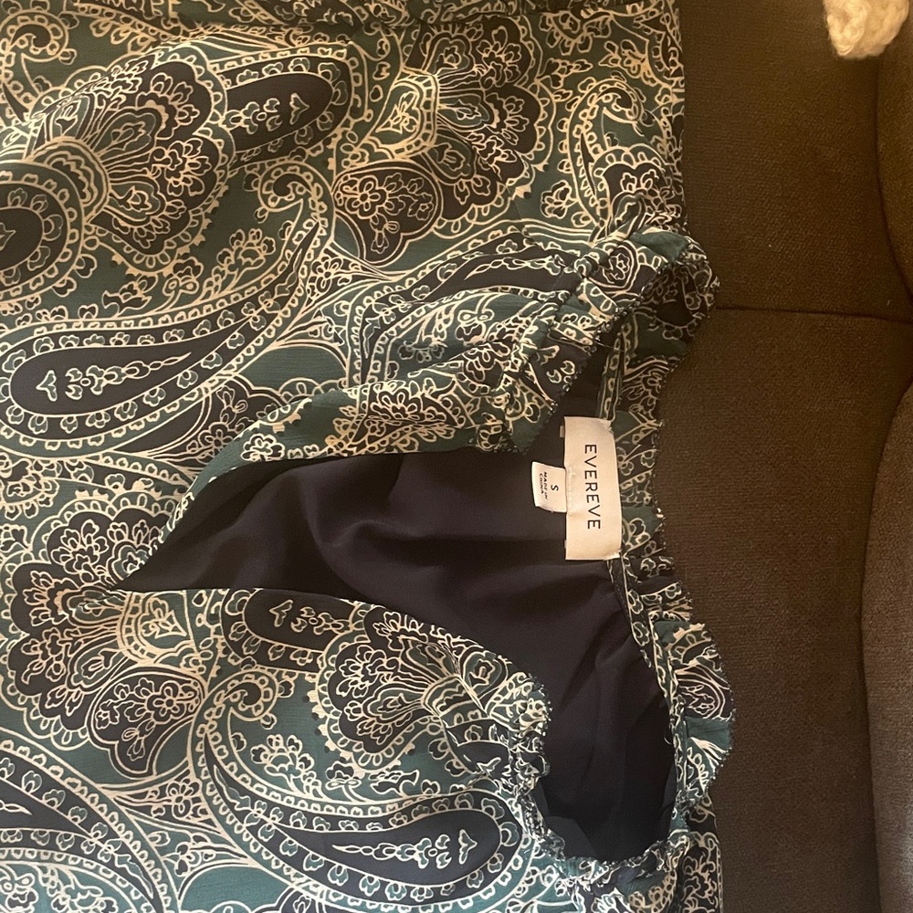 Evereve Teal and White Paisley Top